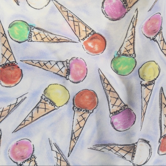 SOLD | CHANEL 04C Ice-cream Swim Top FR 42 - Picture 5 of 8